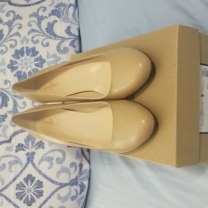 Cole Hahn Edie Low Pump